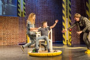 NLD/Wageningen/20160628 - Checkpoint theatershow - Spectaculaire show met spannende en leuke experimenten