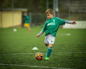 Hoe kies je de beste voetbalschoenen je kind? – KiDDoWz: voor kinderen en hun (groot)ouders